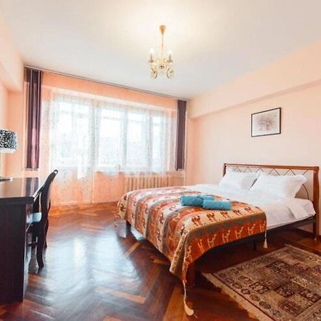 Апартаменты В Алматы Арбат Luaran gambar